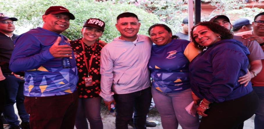 LA REVOLUCIÓN FORTALECIENDO LA SALUD Y BIENESTAR DE LOS HABITANTES DE PETARE