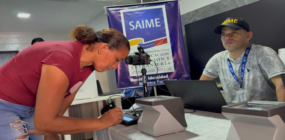 COMUNIDAD DEL SECTOR LA HERMANDAD DE LA DOLORITA DE PETARE BENEFICIADA CON JORNADA SOCIAL