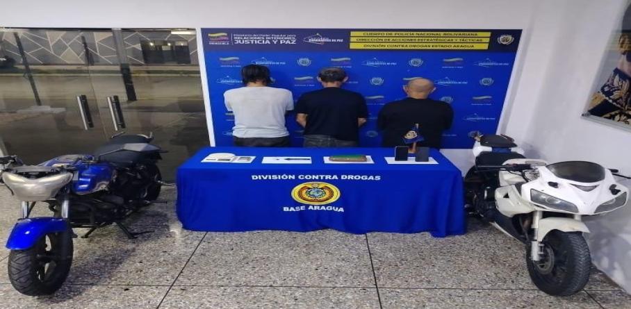 CPNB ARAGUA INCAUTA PRESUNTA DROGA Y DETIENE A TRES CIUDADANOS EN EL SECTOR CAJA DE AGUA