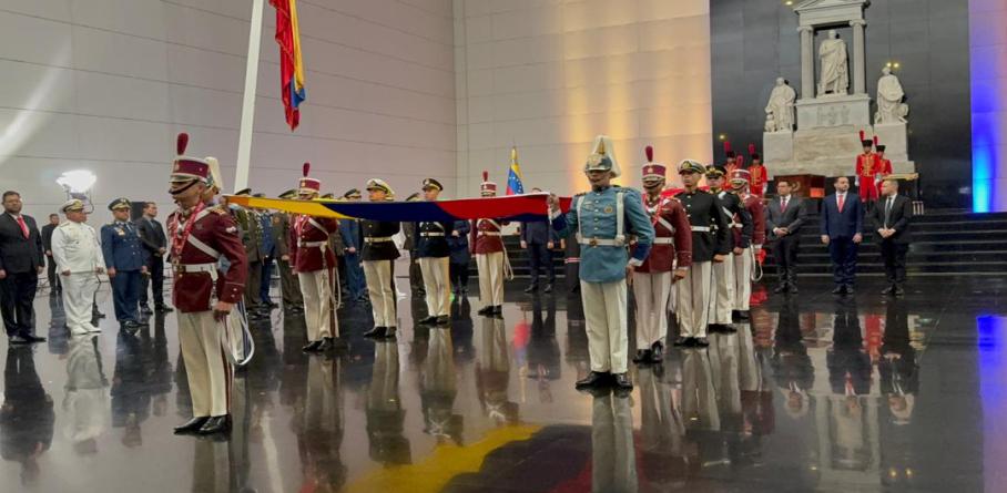 ACTO SOLEMNE EN EL PANTEÓN NACIONAL HONRA EL LEGADO ETERNO DEL LIBERTADOR SIMÓN BOLÍVAR