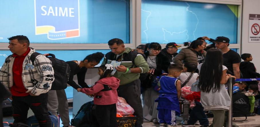 PLAN VUELTA A LA PATRIA RECIBE A 304 CONNACIONALES PROVENIENTES DE MÉXICO