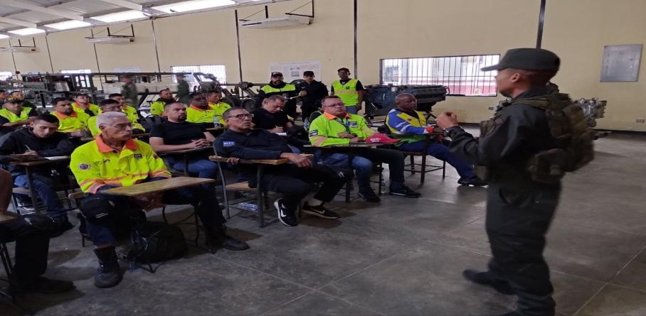 INTT FORTALECE LA CAPACITACIÓN DE SU CUERPO COMBATIENTE EN EQUIPOS BLINDADOS