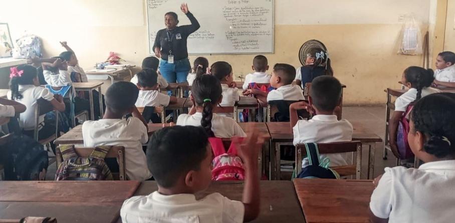SENADES BRINDÓ JORNADAS DE PREVENCIÓN EN CENTROS EDUCATIVOS EN EL PAÍS