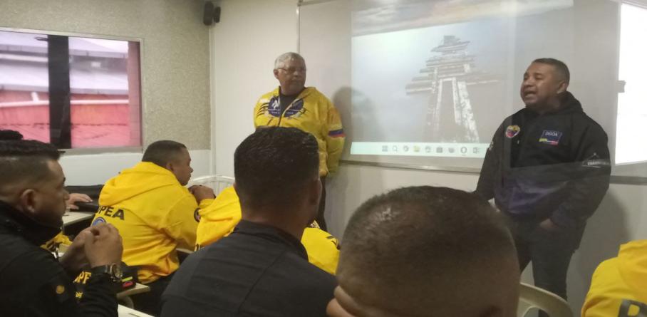 TALLER DE OPERACIONES HELITRANSPORTADAS FORTALECE CAPACIDADES AÉREAS DE LA POLICÍA NACIONAL BOLIVARIANA