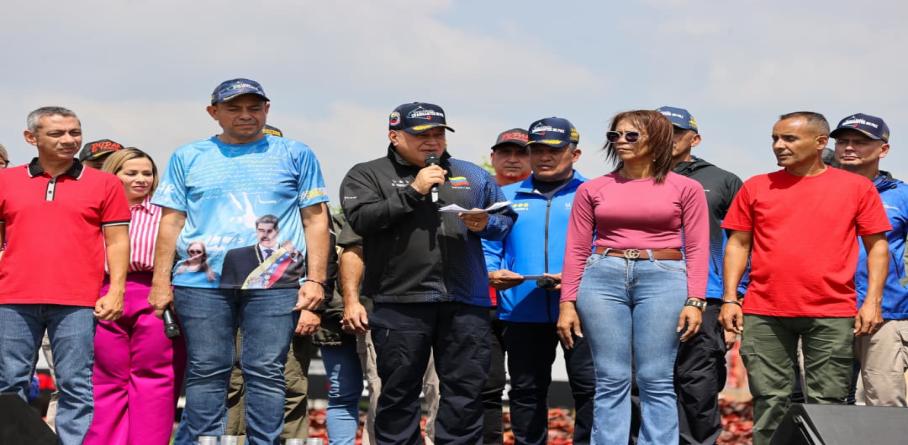 VICEPRESIDENTE DIOSDADO CABELLO: “EN CADA CUADRANTE DE PAZ SE FORMA UN GOBIERNO PARTICULAR ENTRE EL PUEBLO Y LOS ÓRGANOS DE SEGURIDAD”