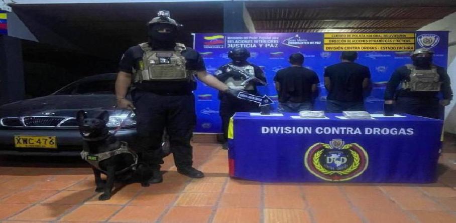 Imagen de CPNB DETIENE A DOS SUJETOS POR TRÁFICO DE DROGAS EN SAN ANTONIO DEL TÁCHIRA