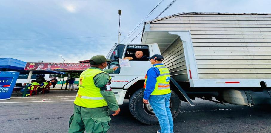 CIRCULACIÓN DE TRANSPORTE DE CARGA SERÁ RESTRINGIDA DURANTE EL DISPOSITIVO CARNAVALES SEGUROS 2026