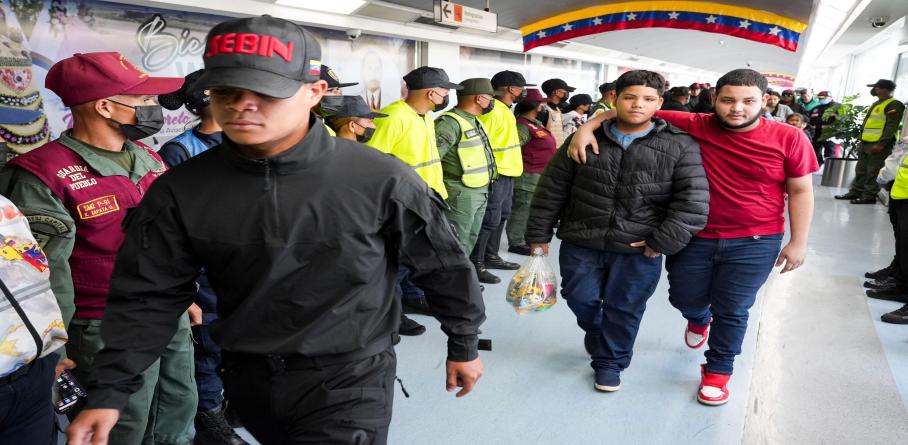 Imagen de GOBIERNO DE BOLIVARIANO  REAFIRMA SU COMPROMISO CON LA PROTECCIÓN DEL PUEBLO EN EL RETORNO DE 84 CIUDADANOS