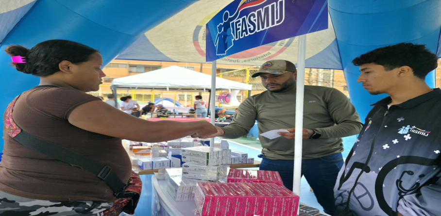 GOBIERNO BOLIVARIANO CONSOLIDA EL BIENESTAR SOCIAL CON JORNADA DE ATENCIÓN INTEGRAL EN EL SECTOR LA DOLORITA DE PETARE