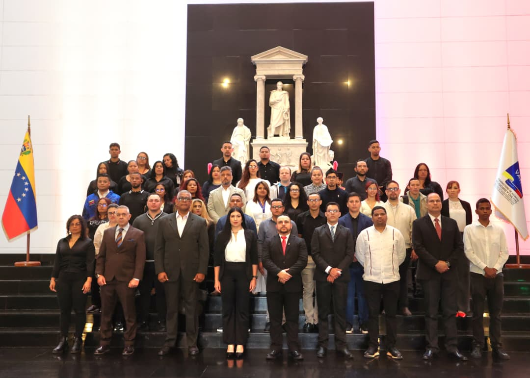 VICEMINISTERIO DE ASUNTOS RELIGIOSOS Y CULTOS CONMEMORA SU PRIMER ANIVERSARIO CON HONORES AL PADRE DE LA PATRIA Y AL COMANDANTE SUPREMO