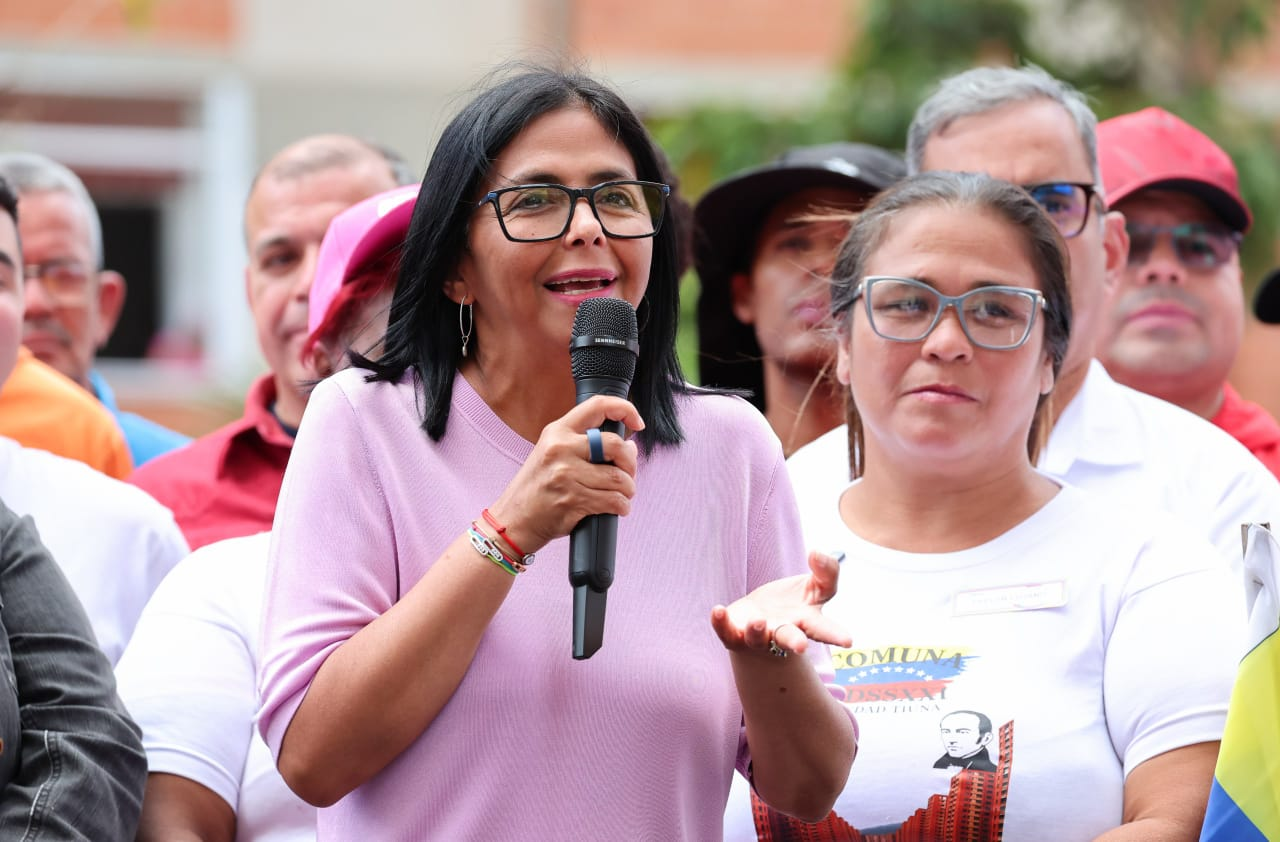 PRESIDENTA (E) DELCY RODRÍGUEZ RATIFICA EL PROTAGONISMO DEL PODER POPULAR TRAS LA EXITOSA CONSULTA NACIONAL