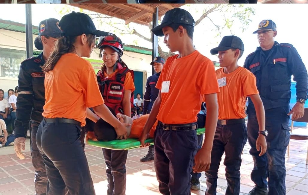 Imagen de BOMBEROS DE FALCÓN JURAMENTAN NUEVA BRIGADA EN GESTIÓN DE RIESGO EN EL MUNICIPIO MIRANDA
