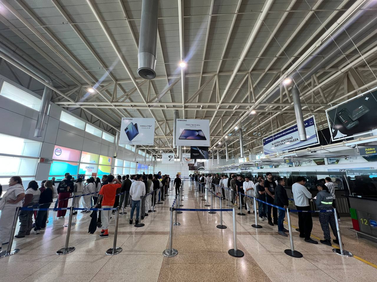 Imagen de LLEGA A VENEZUELA EL VUELO NÚMERO 128 DE VUELTA A LA PATRIA  CON 209 CIUDADANOS DESDE ARIZONA