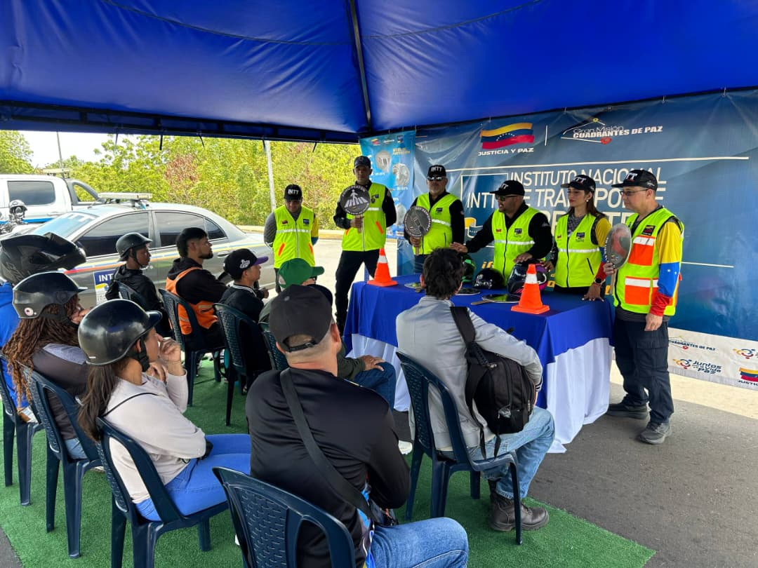 Imagen de AULAS VIALES DEL INTT SE MANTIENEN OPERATIVAS EN TODO EL PAÍS PARA GARANTIZAR UN RETORNO SEGURO