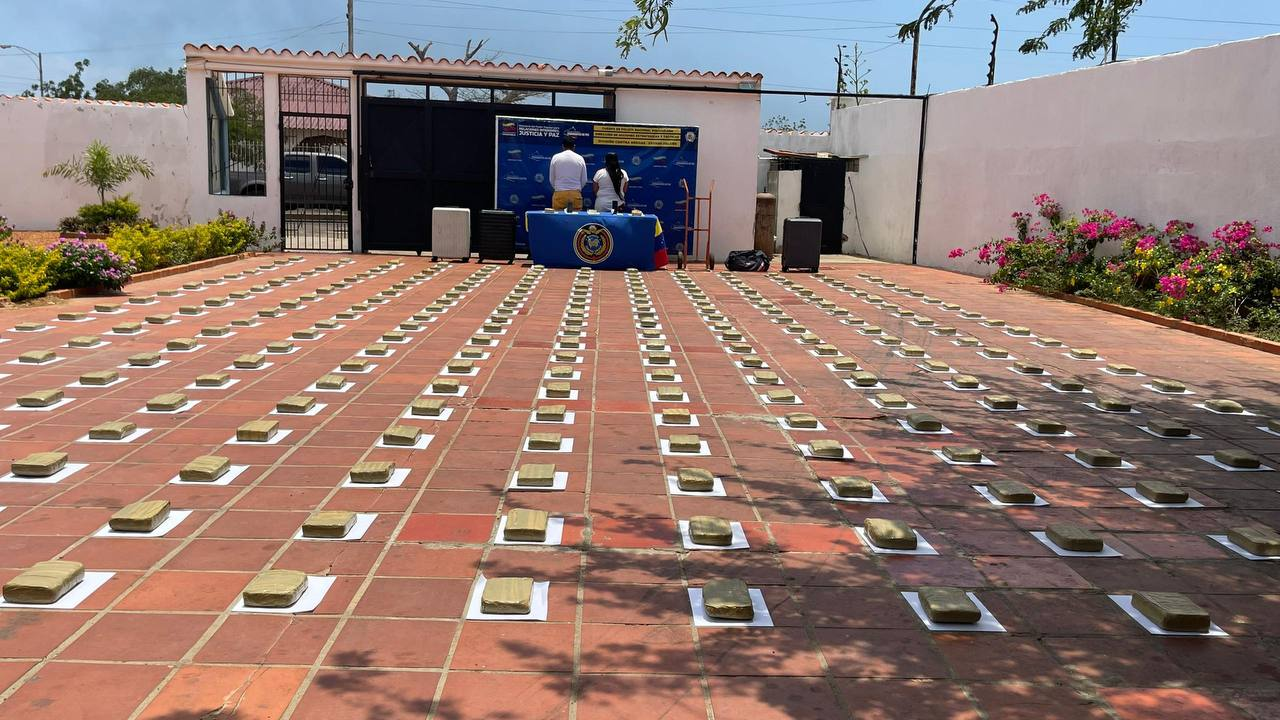 Imagen de CPNB INCAUTA 137 KILOS DE MARIHUANA Y DESARTICULA RED DE TRÁFICO EN EL MUNICIPIO PÍRITU DEL ESTADO FALCÓN