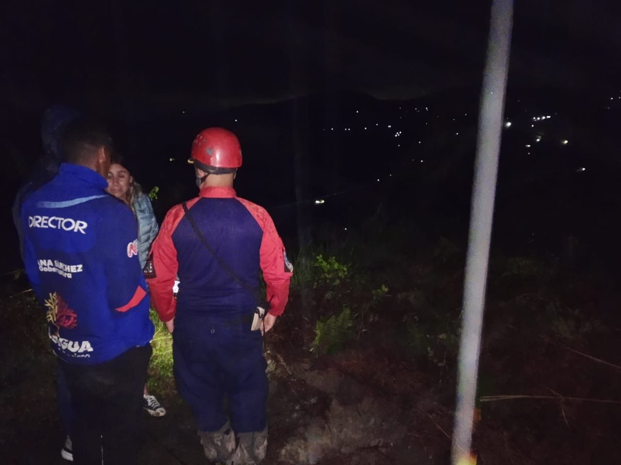 SNGR REALIZÓ UNA EVALUACIÓN TÉCNICA A LA CARRETERA NACIONAL EL JUNQUITO TRAS DESLIZAMIENTO DE TIERRA