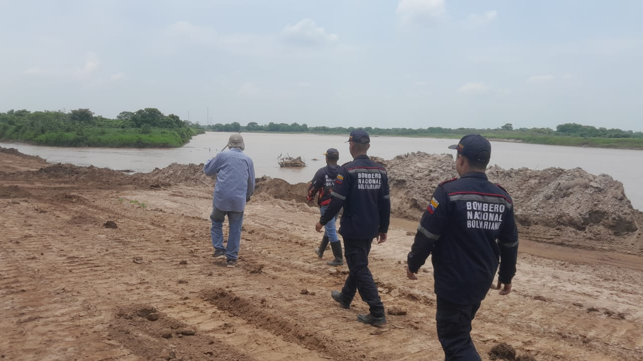 GOBIERNO BOLIVARIANO CANALIZA RÍO SARARE EN EL ESTADO APURE PARA MITIGAR RIESGOS POR LLUVIAS