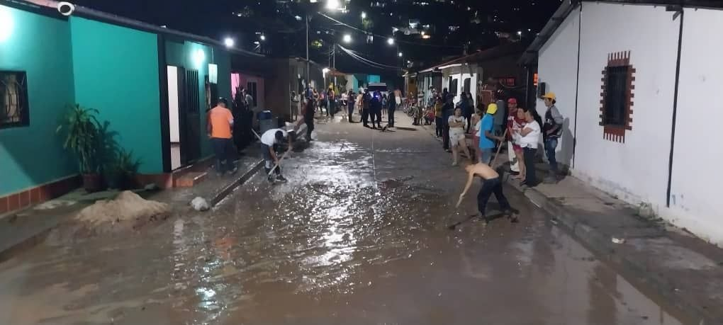 Imagen de SNGR EVALÚA DAÑOS EN LOBATERA TRAS AUMENTO DEL CAUDAL DE QUEBRADA POR INTENSAS LLUVIAS