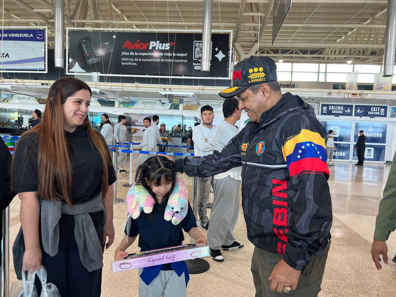 ARRIBÓ A VENEZUELA EL VUELO 139 DE LA GRAN MISIÓN VUELTA A LA PATRIA CON 208 MIGRANTES REPATRIADOS DESDE EEUU