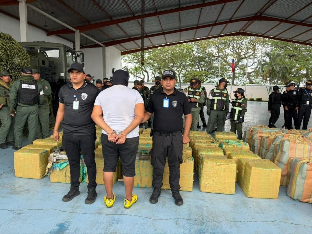 GOBIERNO BOLIVARIANO LOGRA INCAUTACIÓN DE MÁS DE 3.5 TONELADAS DE DROGA EN EL ESTADO APURE