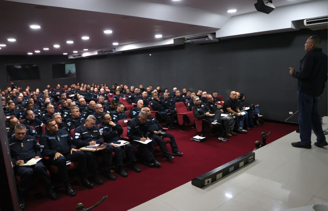 Imagen de AUTORIDADES DE SEGURIDAD CIUDADANA UNIFICAN CRITERIOS OPERATIVOS CON DIRECTORES POLICIALES DE TODO EL PAÍS