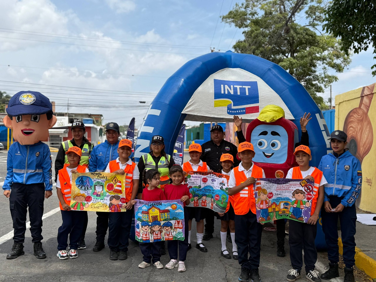 Imagen de INTT CONMEMORA EL DÍA DEL PATRULLERO ESCOLAR Y CONSOLIDA LA EDUCACIÓN VIAL EN LAS AULAS
