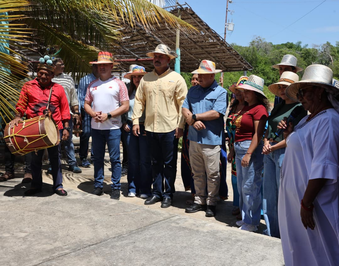 ZULIA RECIBE CON LEALTAD Y COMPROMISO AL VICEPRESIDENTE SECTORIAL DIOSDADO CABELLO EN LAS TIERRAS DE LA GUAJIRA