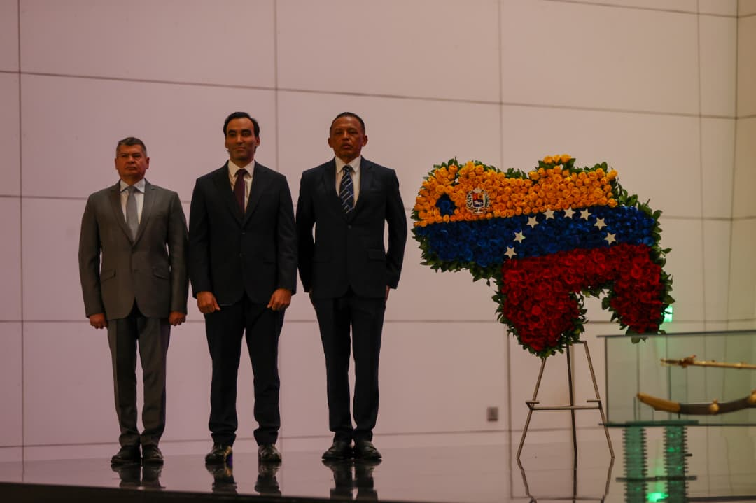 Imagen de CON HONORES A SIMÓN BOLÍVAR, EL SAIME CONMEMORA 17 AÑOS AL SERVICIO DEL PUEBLO VENEZOLANO