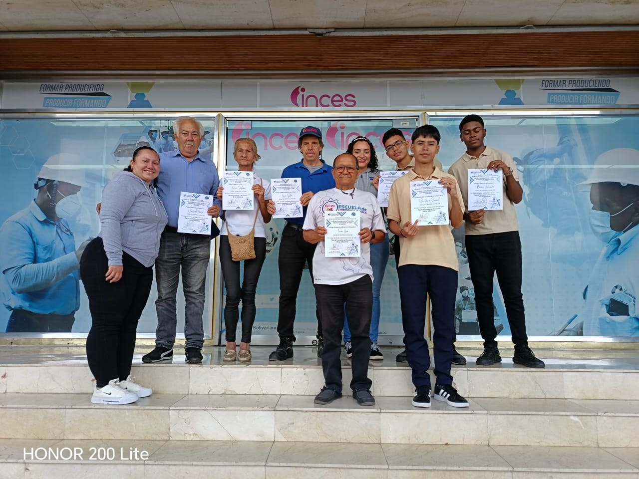 Imagen de FUNDAPRET CERTIFICA A TRABAJADORES DEL INCES EN PREVENCIÓN INTEGRAL DE LAS ADICCIONES