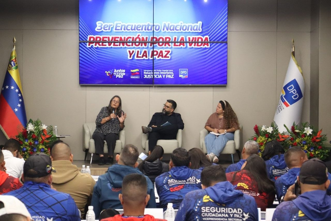MINISTERIO DEL PODER POPULAR PARA LA EDUCACIÓN REITERA SU COMPROMISO CON LA SANA CONVIVENCIA ESTUDIANTIL