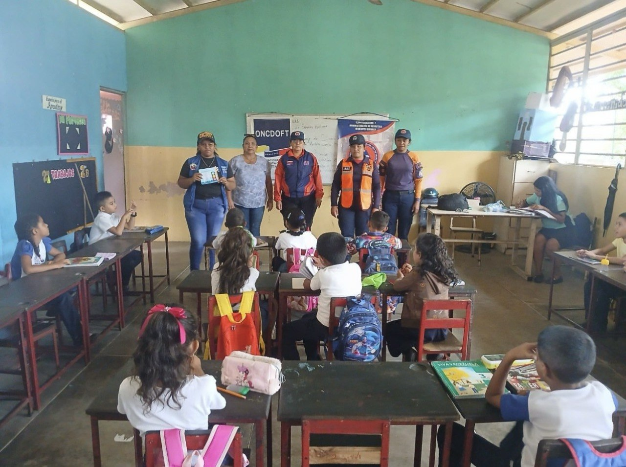 Imagen de ONCDOFT FORTALECE LA SEGURIDAD ESCOLAR CON CONVERSATORIOS PREVENTIVOS EN TODO EL TERRITORIO NACIONAL
