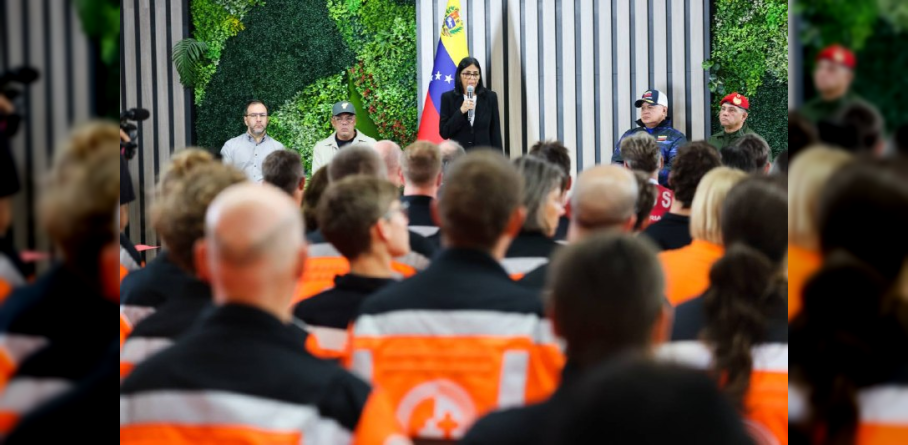 "CADA EQUIPO DE RESCATE QUE LLEGABA A UNA ZONA COLAPSADA SIGNIFICÓ ESPERANZA": PRESIDENTA (E)