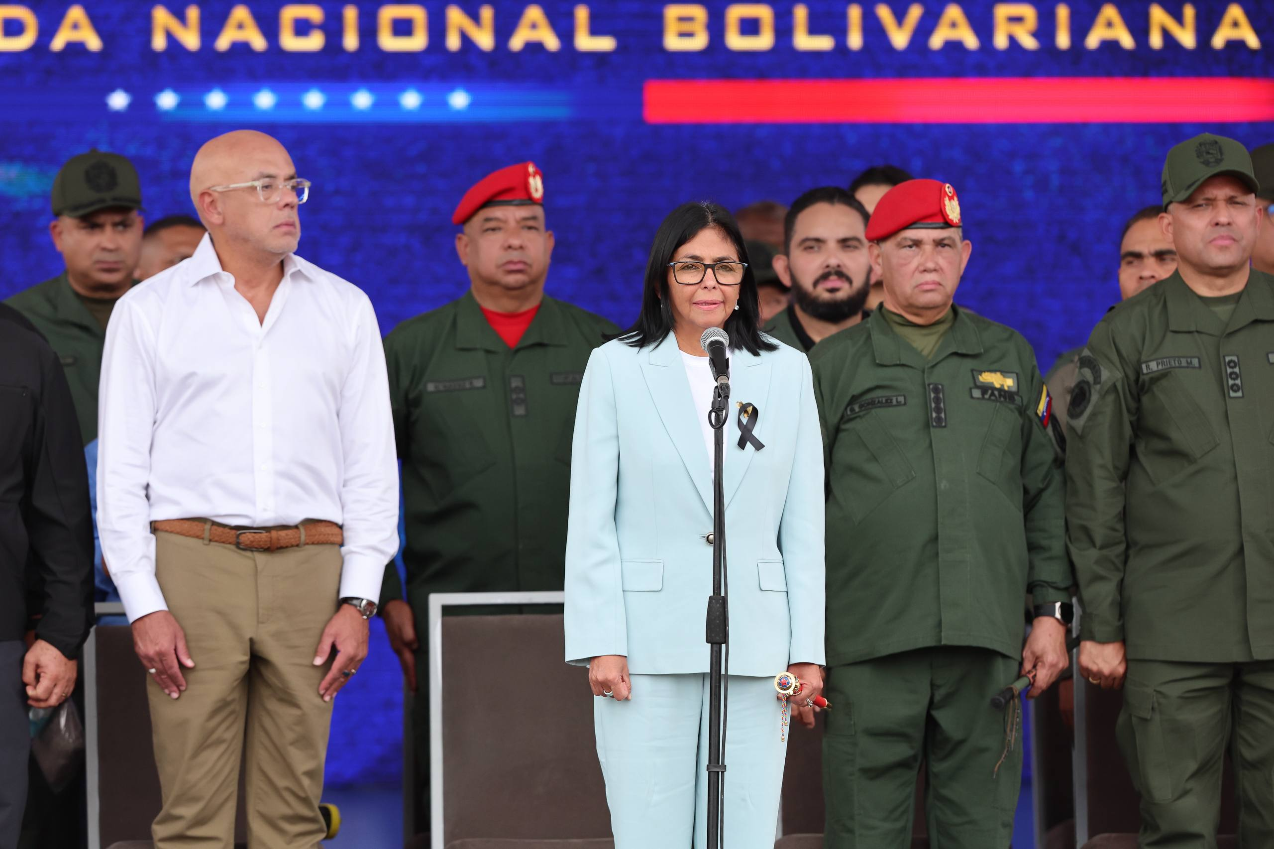 PRESIDENTA (E) DELCY RODRÍGUEZ CREA UNIDAD DE TAREA ESPECIAL DE EMERGENCIA DE LA FANB PARA ATENDER SITUACIONES DE DESASTRES