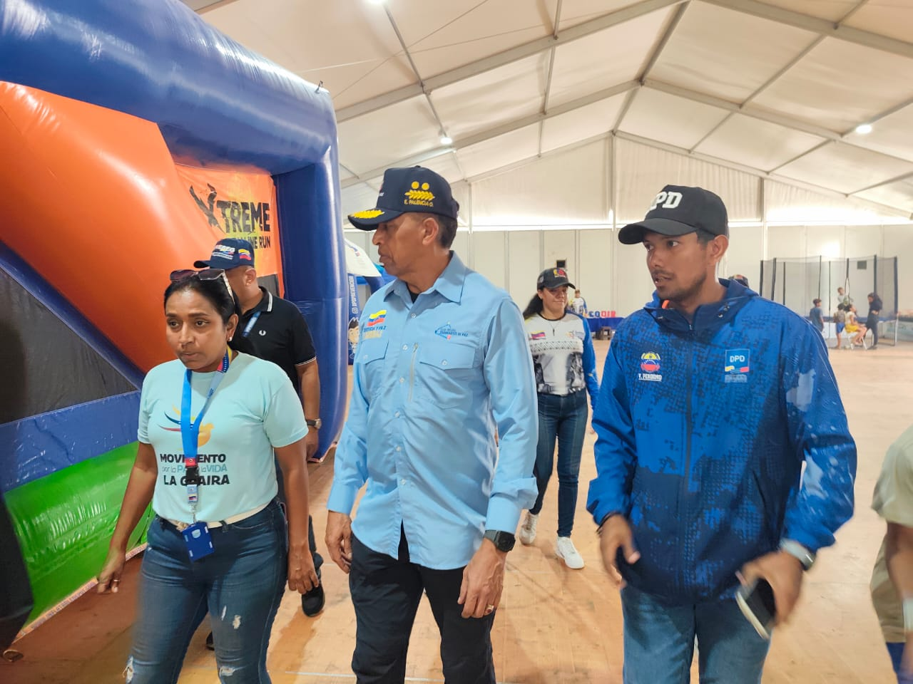 Imagen de NIÑAS Y NIÑOS DISFRUTARON DE UNA TARDE DIFERENTE EN LA UNIVERSIDAD MARÍTIMA DEL CARIBE  COMO PARTE DEL PLAN NACIONAL VENEZUELA RENACE EL VICEMINISTRO