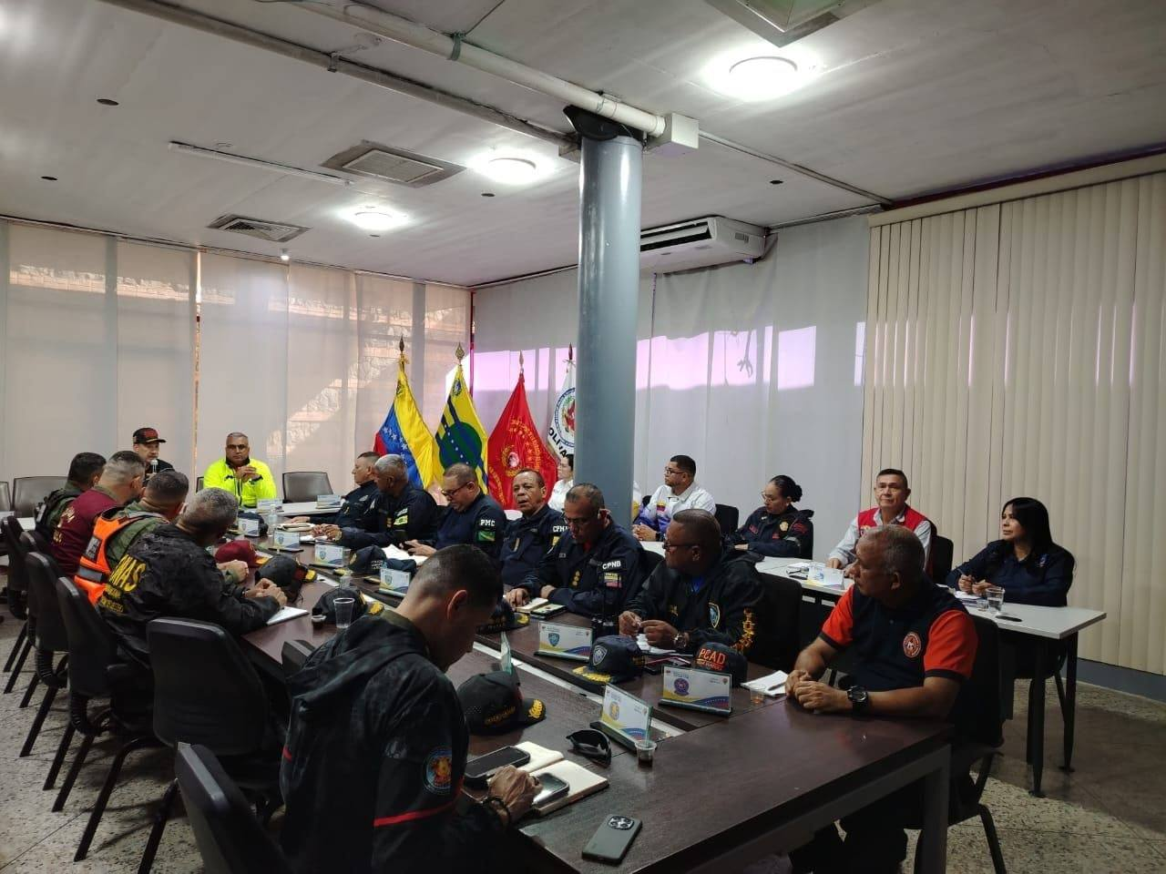 FORTALECEN LA SEGURIDAD CIUDADANA Y PROMUEVEN LA PARTICIPACIÓN COMUNITARIA EN CARONÍ