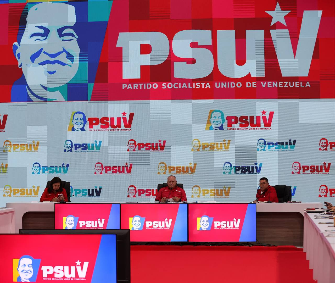 Imagen de DIOSDADO CABELLO ANUNCIA DESPLIEGUE EN LAS CALLES PARA INFORMAR SOBRE LA CRISIS CLIMÁTICA Y ELÉCTRICA