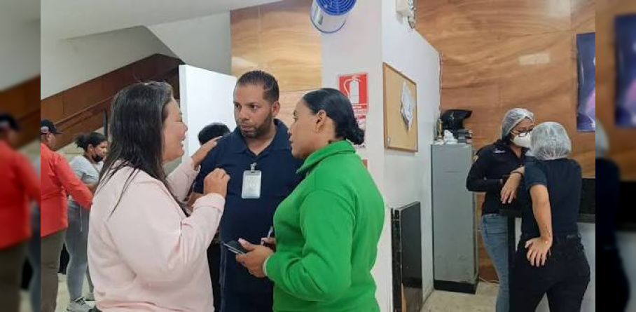 DIRECTORA GENERAL DEL SENAMECF SUPERVISA PROCESOS DE IDENTIFICACIÓN Y ENTREGA DE VÍCTIMAS TRAS EL TERREMOTO