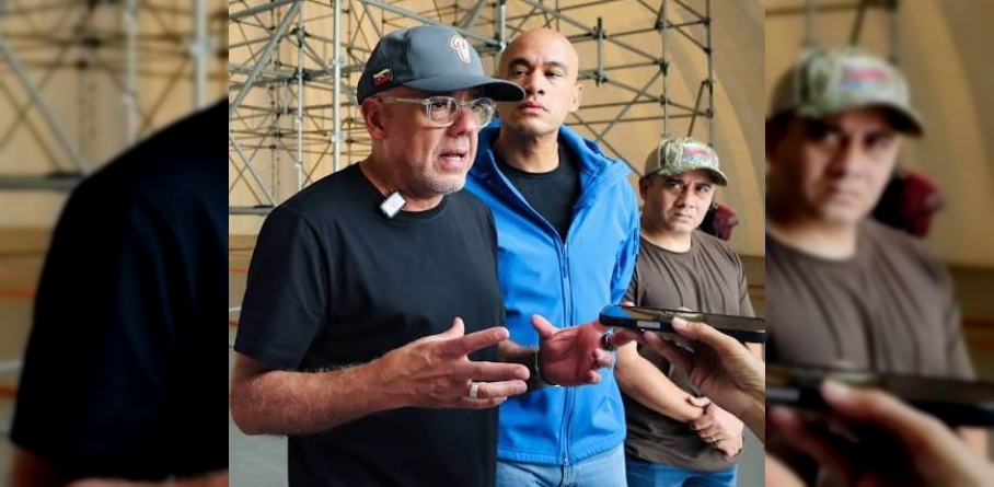PRESIDENTE DE LA AN JORGE RODRÍGUEZ SUPERVISA INSTALACIÓN DE CAMPAMENTO TRANSITORIO EN EL POLIEDRO DE CARACAS